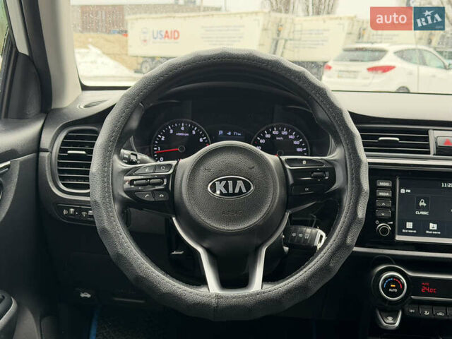 Белый Киа Rio X-Line, объемом двигателя 1.6 л и пробегом 82 тыс. км за 15999 $, фото 21 на Automoto.ua