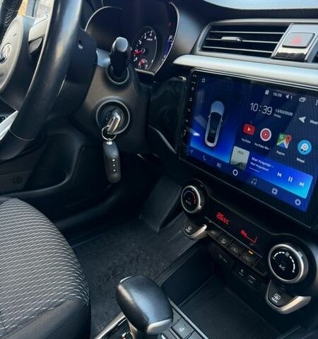 Белый Киа Rio X-Line, объемом двигателя 1.6 л и пробегом 46 тыс. км за 16400 $, фото 16 на Automoto.ua