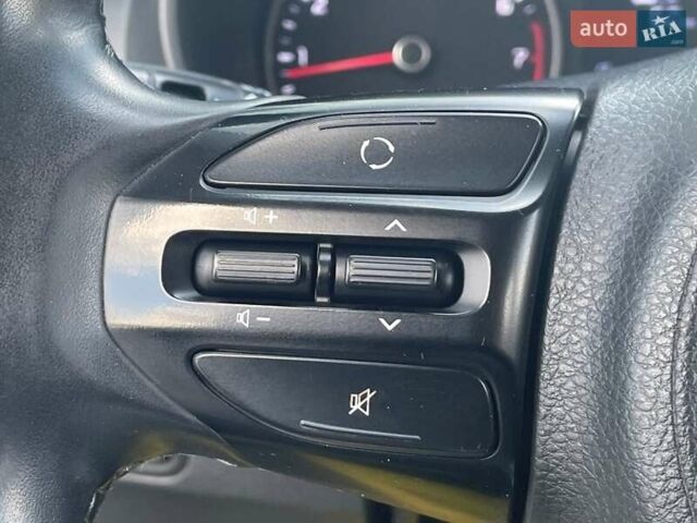 Білий Кіа Rio X-Line, об'ємом двигуна 1.6 л та пробігом 99 тис. км за 12600 $, фото 25 на Automoto.ua