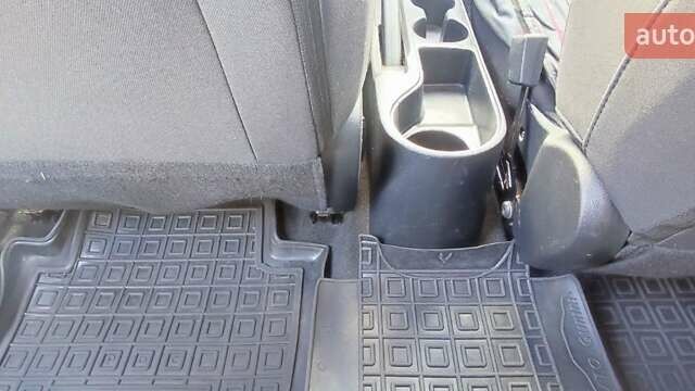 Белый Киа Rio X-Line, объемом двигателя 1.6 л и пробегом 105 тыс. км за 14800 $, фото 19 на Automoto.ua