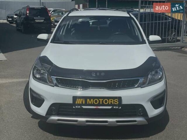 Білий Кіа Rio X-Line, об'ємом двигуна 1.6 л та пробігом 99 тис. км за 12600 $, фото 6 на Automoto.ua