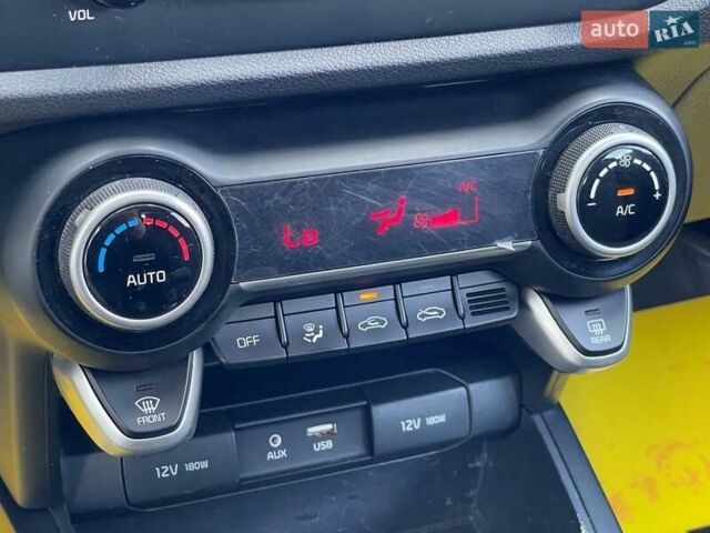 Білий Кіа Rio X-Line, об'ємом двигуна 1.6 л та пробігом 99 тис. км за 12600 $, фото 28 на Automoto.ua