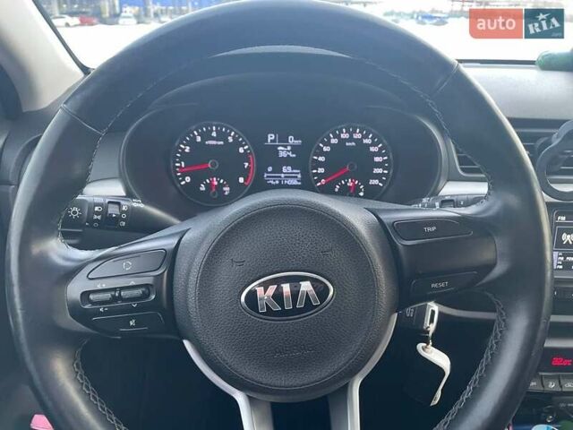 Белый Киа Rio X-Line, объемом двигателя 1.6 л и пробегом 114 тыс. км за 15700 $, фото 7 на Automoto.ua