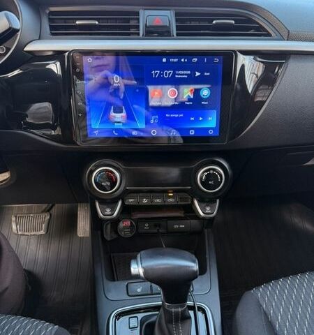 Білий Кіа Rio X-Line, об'ємом двигуна 1.6 л та пробігом 46 тис. км за 15600 $, фото 21 на Automoto.ua