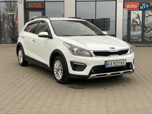 Білий Кіа Rio X-Line, об'ємом двигуна 1.6 л та пробігом 82 тис. км за 16999 $, фото 1 на Automoto.ua