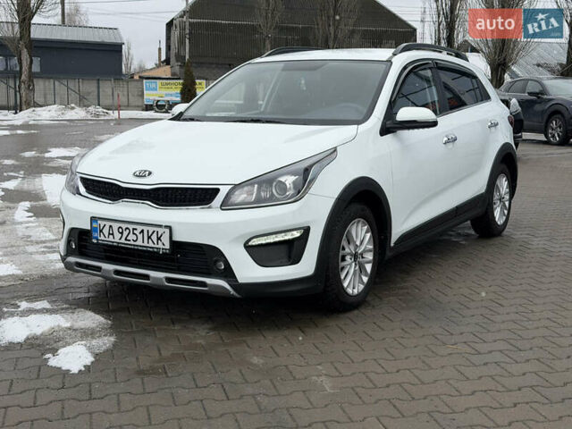 Белый Киа Rio X-Line, объемом двигателя 1.6 л и пробегом 82 тыс. км за 15999 $, фото 3 на Automoto.ua