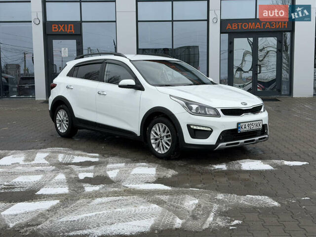 Белый Киа Rio X-Line, объемом двигателя 1.6 л и пробегом 82 тыс. км за 15999 $, фото 1 на Automoto.ua