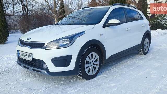 Белый Киа Rio X-Line, объемом двигателя 1.6 л и пробегом 105 тыс. км за 14800 $, фото 1 на Automoto.ua