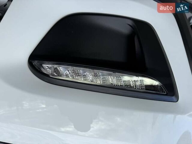 Белый Киа Rio X-Line, объемом двигателя 1.59 л и пробегом 36 тыс. км за 16500 $, фото 39 на Automoto.ua