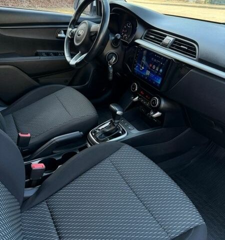 Белый Киа Rio X-Line, объемом двигателя 1.6 л и пробегом 46 тыс. км за 16400 $, фото 18 на Automoto.ua