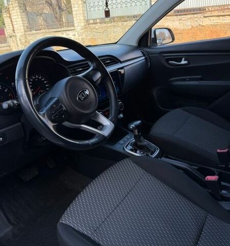 Белый Киа Rio X-Line, объемом двигателя 1.6 л и пробегом 46 тыс. км за 16400 $, фото 19 на Automoto.ua