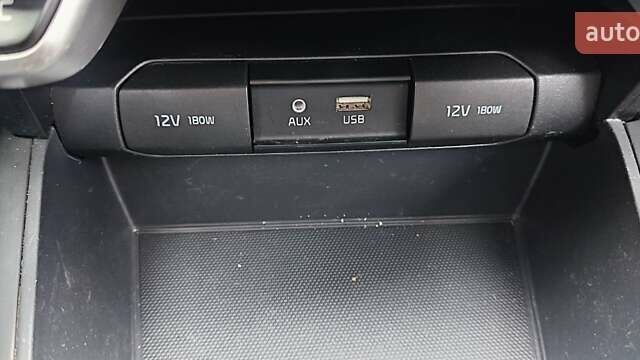 Белый Киа Rio X-Line, объемом двигателя 1.6 л и пробегом 105 тыс. км за 14800 $, фото 25 на Automoto.ua