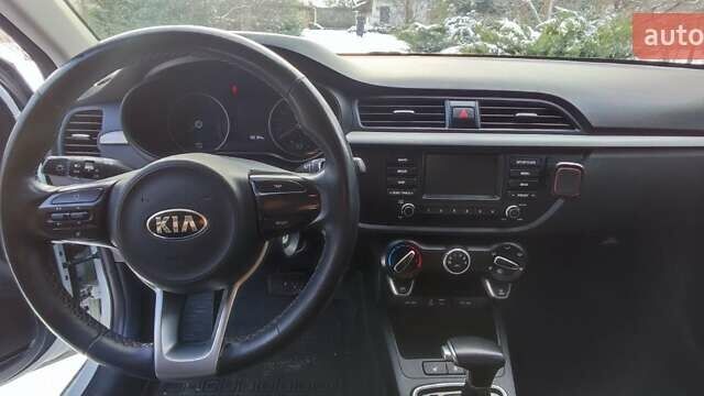 Белый Киа Rio X-Line, объемом двигателя 1.6 л и пробегом 105 тыс. км за 14800 $, фото 15 на Automoto.ua