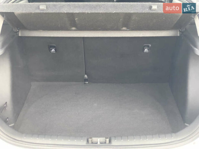 Білий Кіа Rio X-Line, об'ємом двигуна 1.6 л та пробігом 82 тис. км за 16999 $, фото 32 на Automoto.ua