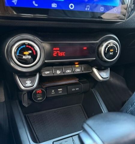 Білий Кіа Rio X-Line, об'ємом двигуна 1.6 л та пробігом 46 тис. км за 15600 $, фото 25 на Automoto.ua