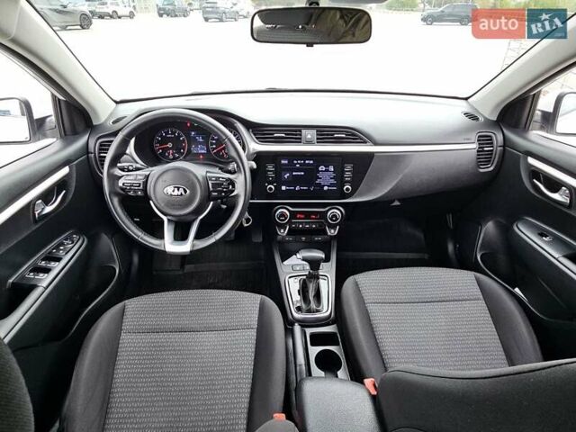 Білий Кіа Rio X-Line, об'ємом двигуна 1.59 л та пробігом 87 тис. км за 17500 $, фото 38 на Automoto.ua