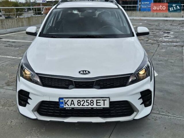 Білий Кіа Rio X-Line, об'ємом двигуна 1.59 л та пробігом 87 тис. км за 17500 $, фото 16 на Automoto.ua