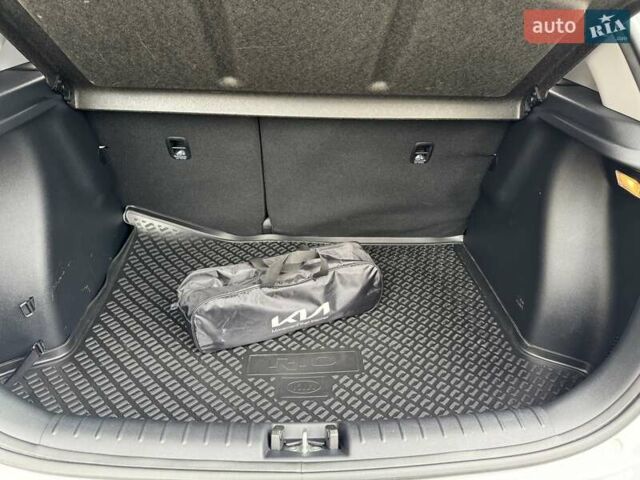 Белый Киа Rio X-Line, объемом двигателя 1.6 л и пробегом 6 тыс. км за 19900 $, фото 56 на Automoto.ua