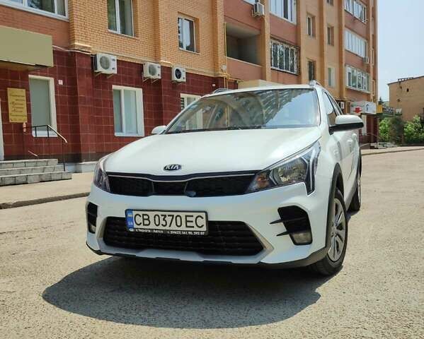 Белый Киа Rio X-Line, объемом двигателя 1.37 л и пробегом 39 тыс. км за 15500 $, фото 3 на Automoto.ua