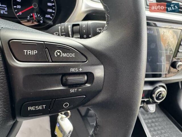 Белый Киа Rio X-Line, объемом двигателя 1.6 л и пробегом 6 тыс. км за 19900 $, фото 35 на Automoto.ua