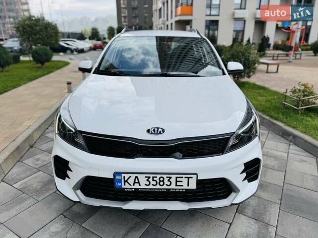 Белый Киа Rio X-Line, объемом двигателя 1.6 л и пробегом 6 тыс. км за 19900 $, фото 6 на Automoto.ua