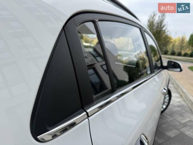 Белый Киа Rio X-Line, объемом двигателя 1.6 л и пробегом 6 тыс. км за 19900 $, фото 13 на Automoto.ua