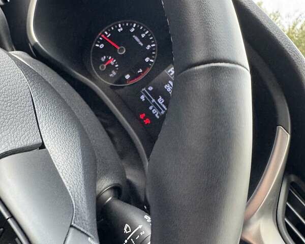 Белый Киа Rio X-Line, объемом двигателя 1.6 л и пробегом 6 тыс. км за 19900 $, фото 30 на Automoto.ua