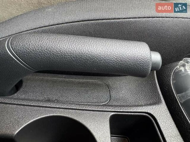 Белый Киа Rio X-Line, объемом двигателя 1.6 л и пробегом 6 тыс. км за 19900 $, фото 25 на Automoto.ua