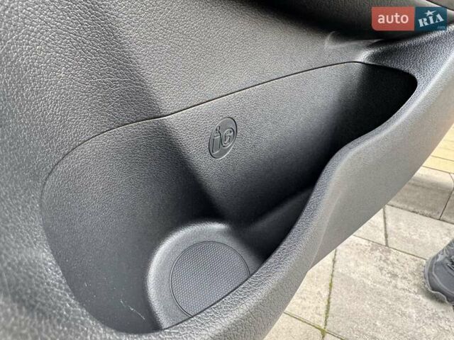 Белый Киа Rio X-Line, объемом двигателя 1.6 л и пробегом 6 тыс. км за 19900 $, фото 20 на Automoto.ua