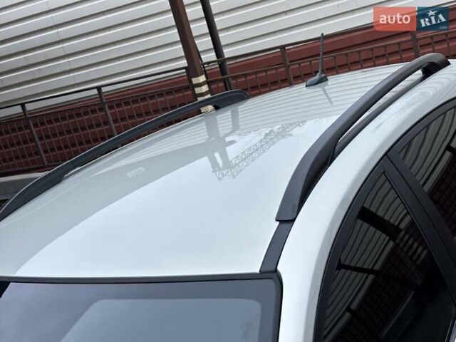 Бежевый Киа Rio X-Line, объемом двигателя 1.6 л и пробегом 39 тыс. км за 16800 $, фото 25 на Automoto.ua