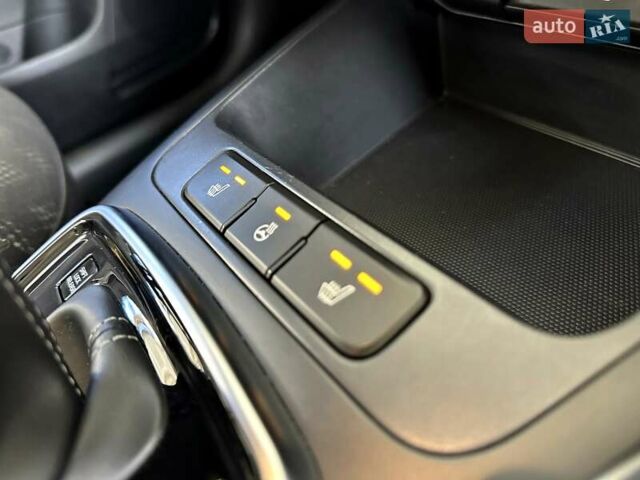 Бежевый Киа Rio X-Line, объемом двигателя 1.6 л и пробегом 39 тыс. км за 16800 $, фото 53 на Automoto.ua