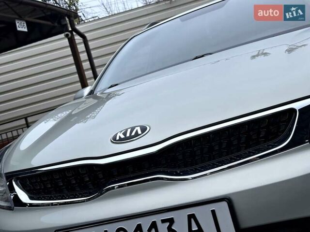 Бежевый Киа Rio X-Line, объемом двигателя 1.6 л и пробегом 39 тыс. км за 16800 $, фото 8 на Automoto.ua