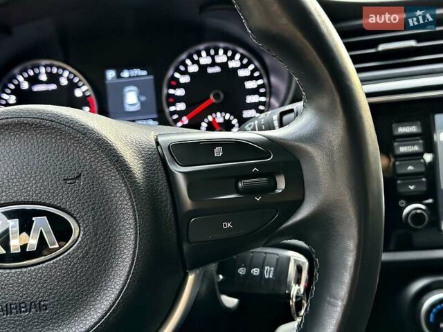 Бежевый Киа Rio X-Line, объемом двигателя 1.6 л и пробегом 39 тыс. км за 16800 $, фото 43 на Automoto.ua