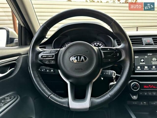 Бежевый Киа Rio X-Line, объемом двигателя 1.6 л и пробегом 39 тыс. км за 16800 $, фото 41 на Automoto.ua