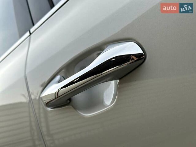 Бежевый Киа Rio X-Line, объемом двигателя 1.6 л и пробегом 39 тыс. км за 16800 $, фото 39 на Automoto.ua