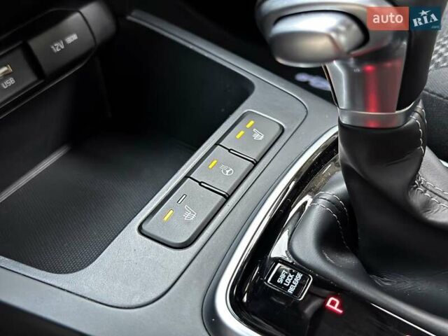 Бежевый Киа Rio X-Line, объемом двигателя 1.6 л и пробегом 39 тыс. км за 16800 $, фото 68 на Automoto.ua