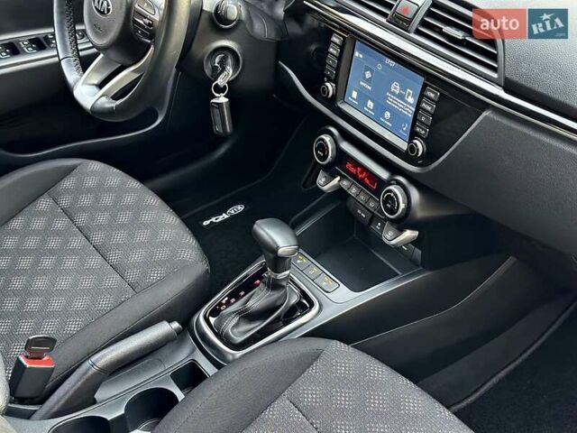 Бежевый Киа Rio X-Line, объемом двигателя 1.6 л и пробегом 39 тыс. км за 16800 $, фото 56 на Automoto.ua