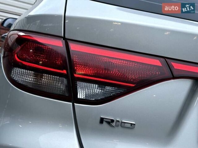 Бежевый Киа Rio X-Line, объемом двигателя 1.6 л и пробегом 39 тыс. км за 16800 $, фото 33 на Automoto.ua