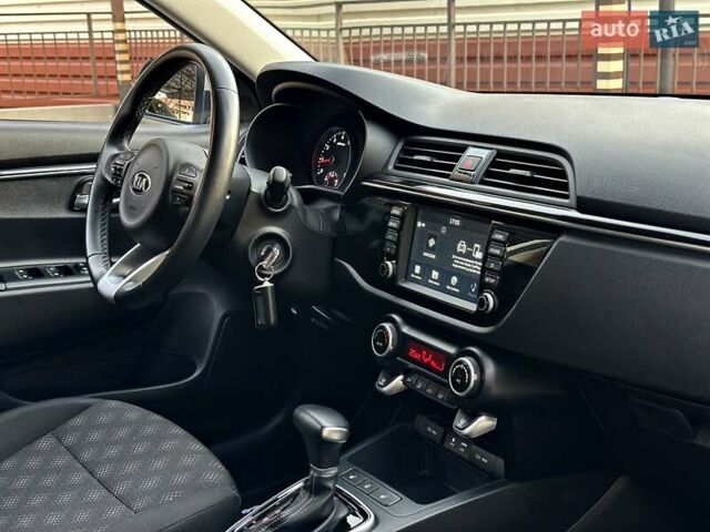 Бежевый Киа Rio X-Line, объемом двигателя 1.6 л и пробегом 39 тыс. км за 16800 $, фото 47 на Automoto.ua