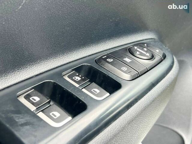 Кіа Rio X-Line, об'ємом двигуна 1.6 л та пробігом 99 тис. км за 13500 $, фото 24 на Automoto.ua
