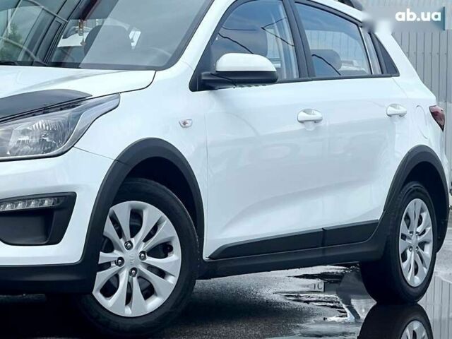 Кіа Rio X-Line, об'ємом двигуна 1.6 л та пробігом 99 тис. км за 13500 $, фото 7 на Automoto.ua