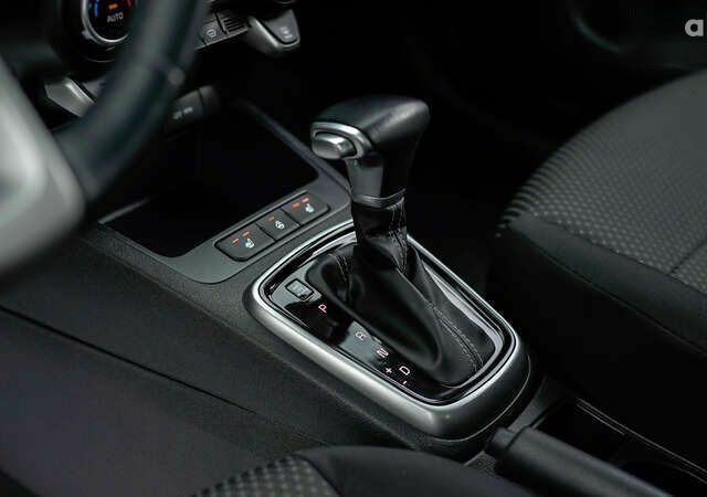 Кіа Rio X-Line, об'ємом двигуна 1.6 л та пробігом 49 тис. км за 18215 $, фото 22 на Automoto.ua