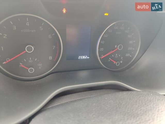 Серый Киа Rio X-Line, объемом двигателя 1.59 л и пробегом 22 тыс. км за 12950 $, фото 8 на Automoto.ua