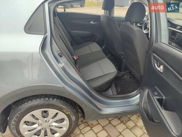 Серый Киа Rio X-Line, объемом двигателя 1.59 л и пробегом 22 тыс. км за 12950 $, фото 11 на Automoto.ua