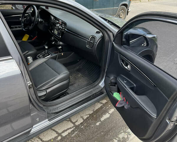 Сірий Кіа Rio X-Line, об'ємом двигуна 1.6 л та пробігом 47 тис. км за 15600 $, фото 4 на Automoto.ua