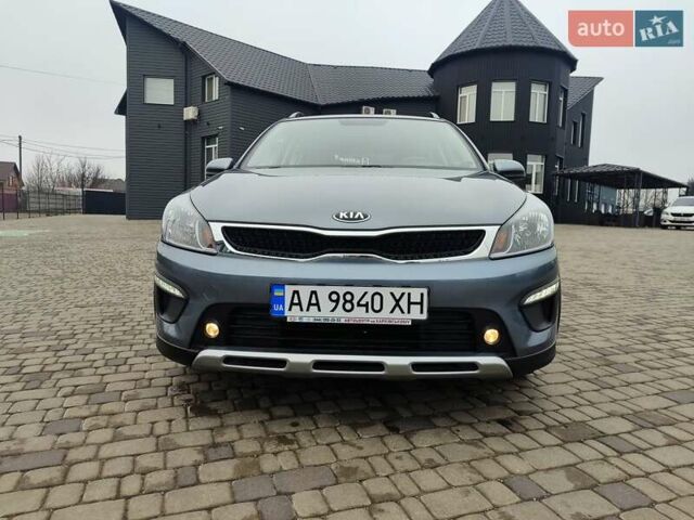 Серый Киа Rio X-Line, объемом двигателя 1.59 л и пробегом 22 тыс. км за 12950 $, фото 1 на Automoto.ua