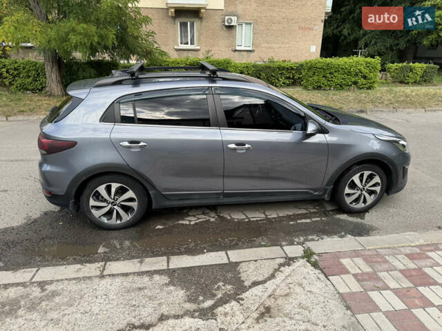 Сірий Кіа Rio X-Line, об'ємом двигуна 1.6 л та пробігом 47 тис. км за 15600 $, фото 3 на Automoto.ua