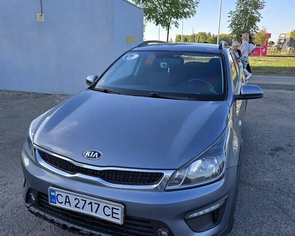 Сірий Кіа Rio X-Line, об'ємом двигуна 1.6 л та пробігом 260 тис. км за 13000 $, фото 26 на Automoto.ua