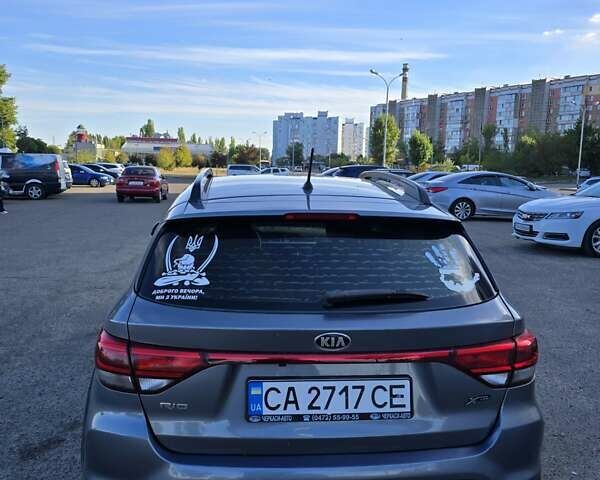 Сірий Кіа Rio X-Line, об'ємом двигуна 1.6 л та пробігом 260 тис. км за 13000 $, фото 30 на Automoto.ua