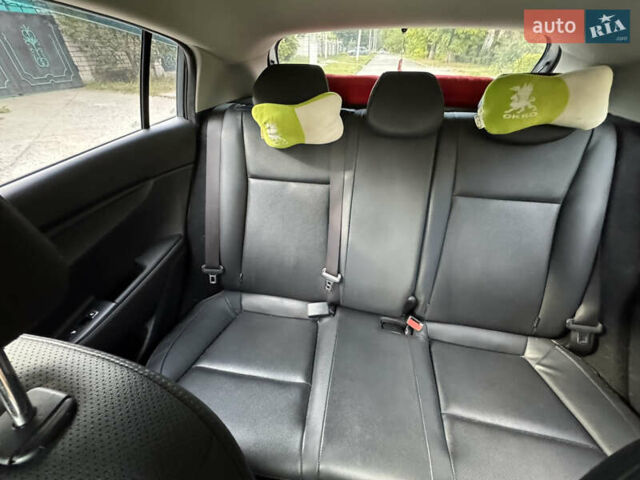 Сірий Кіа Rio X-Line, об'ємом двигуна 1.6 л та пробігом 47 тис. км за 15600 $, фото 13 на Automoto.ua